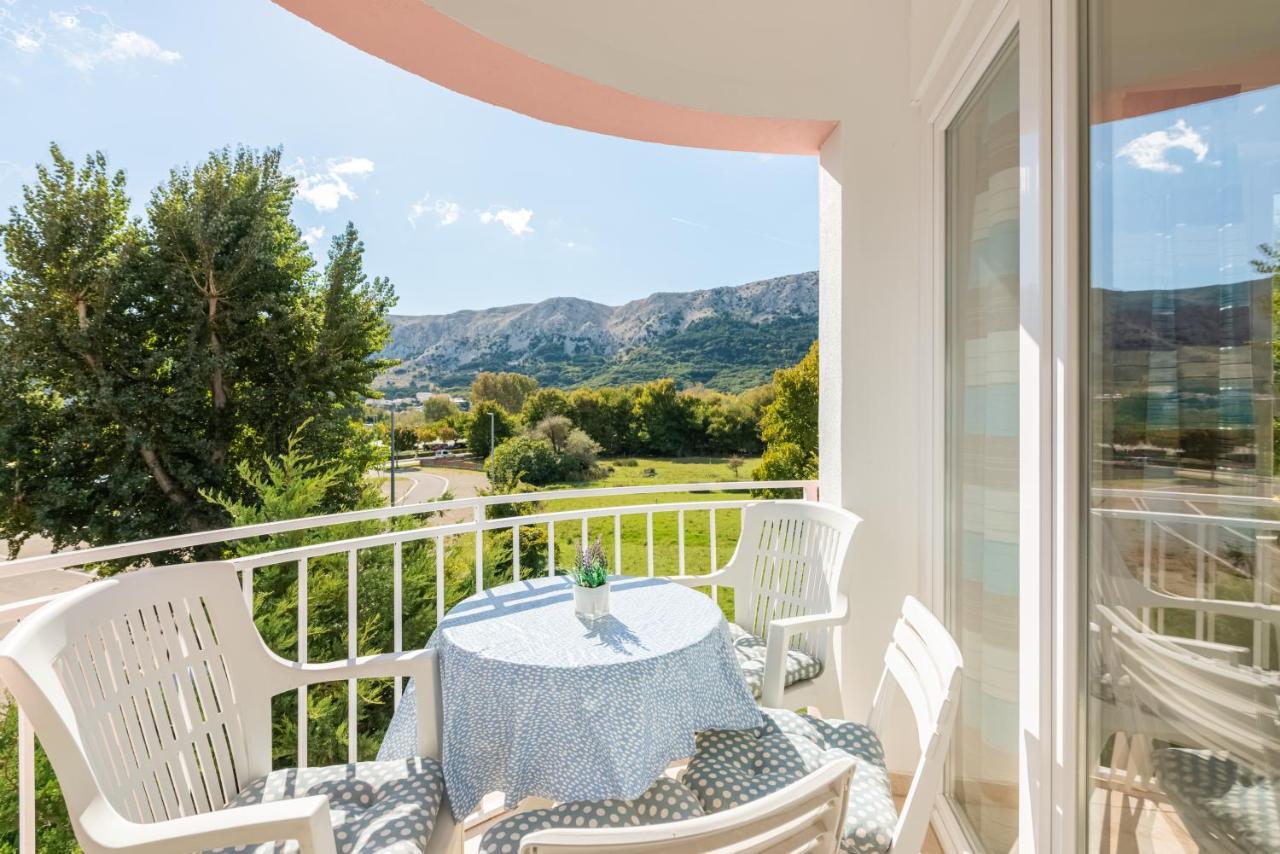 Beautiful Apartment Lovorka 6 , Baska, Krk Baška Exterior foto