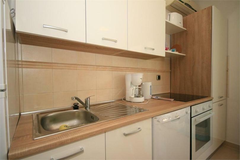 Beautiful Apartment Lovorka 6 , Baska, Krk Baška Exterior foto